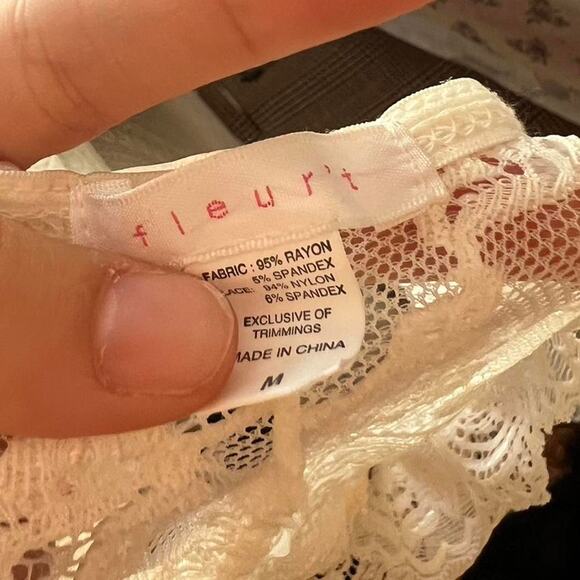 B/w slip dress stretch size medium - Picture 6 of 6